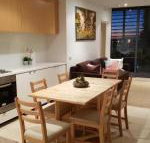 2BEDS Melbourne CentralCrown CasinoColinS Cross - Click Find