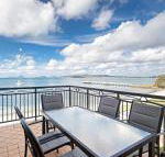 2 / 137 Soldiers Point Road luxury unit on the waterfront with aircon  free unlimited Wi Fi - Click Find