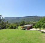 Bottlebrush Lodge Great views  a pool - Bet 4u