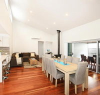 The Sands Pet Friendly 3 Min Walk to Beach