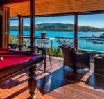 Uisce Luxury Holiday House With Jacuzzi Pool Table Cinema Premium Foxtel  Two Buggies - DBD