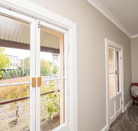 Heritage Bowen Terrace 3 Bed 2 Bath Walk to CBD - Click Find
