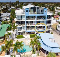 1 Bedroom Apt Ocean View Urangan - Click Find