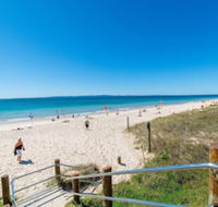 Pet Friendly home walking distance to Surf Beach North St. Woorim - Click Find