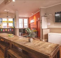Mad Monkey Backpackers Bayswater - Click Find