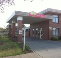 Big Valley Lakeside Paradise Motor Inn - Click Find