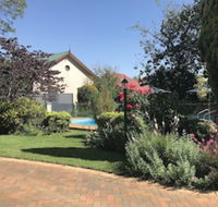 Country Apartments - Click Find