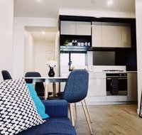 Dreaming Apartment on Melbourne CBD - Click Find