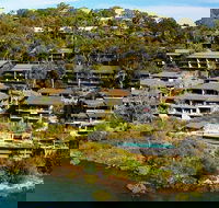Villa 2 The Edge Oceanfront Deluxe 3 Bedroom Near Marina With Golf Buggy - DBD
