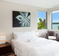 Luxurious waterfront ifr698 - Click Find