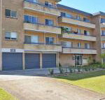 3 Silvana Court 26 Ajax Avenue neat unit with air conditioning