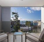 Unit 301 The Shoal 6 8 Bullecourt Street Air con walking to local shops  beach