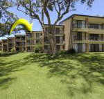 33 Bay Parklands 2 Gowrie Avenue Air conditioning Foxtel Pool Tennis Court Spa