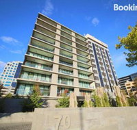 Homely Albert Park Suite Next to Grand Prix Circuit - Click Find