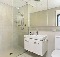 Vibrant Inner City Apartment SHIL2 - Click Find