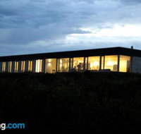 DEstrees Bay Beach House - Click Find