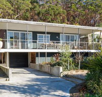 Palmwood at Hyams Beach 4pm Check Out Sundays - Click Find