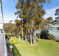 Unit 1 44 Danalene Pde fantastic waterfront property with air con - Click Find
