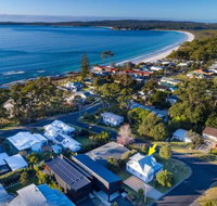 Mermaid Cottage at Hyams Beach 4pm Check Out Sundays - Click Find