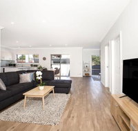 Callies Retreat I Pet Friendly I 3 Min Walk to Beach