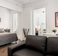 Stylish Grand Potts Point H354 - Click Find