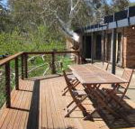 Beulah by the Lake Private Holiday Apartment - Click Find