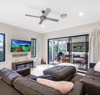 Paradise at the Point - Local Finder