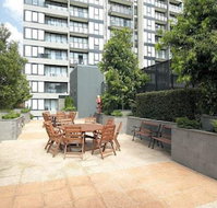 Melbourne Stays - City Point Suite - Click Find