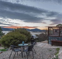 East Lake Travellers Lodge - Click Find