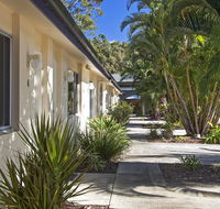 Dolphins Motor Inn - Click Find