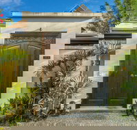 Your Luxury Escape - Amala Villa - Click Find