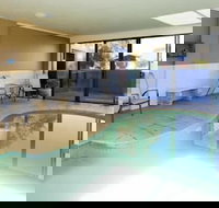 Central City Motor Inn - Click Find