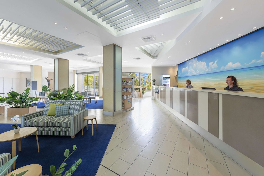 Kingfisher Bay Resort ACT Click Find