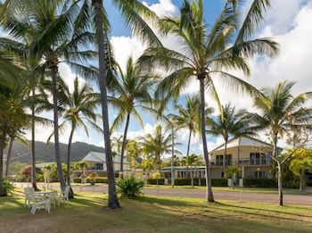 Horseshoe Bay QLD Click Find