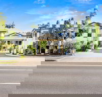 Coral Cay Resort - Click Find