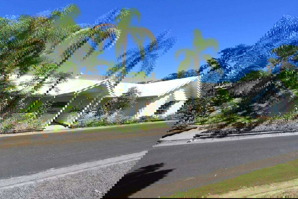 Hull Heads QLD Click Find