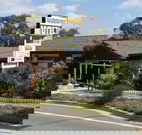 Rainbow Motel - Click Find