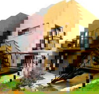 Amberoo Apartments Tamworth - Click Find
