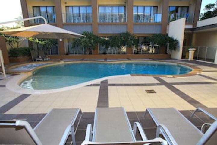 Kingfisher Bay Resort ACT Click Find