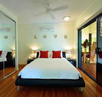 Misty Mountains Rainforest Retreat - Click Find