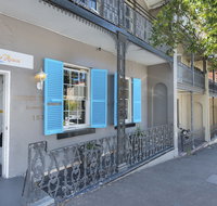 Summer House Backpackers - Click Find
