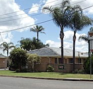 Town  Country Motor Inn - Click Find