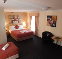 Cotswold Motor Inn - Click Find