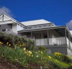 House on the Hill Bed  Breakfast - Click Find
