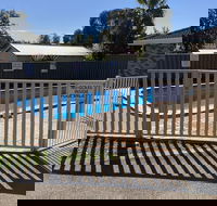 Golden Grain Motor Inn