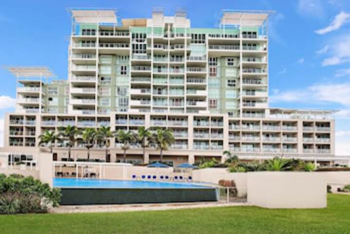Pelican Waters QLD Click Find