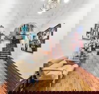 Waratah Stay a Mansion Experience - Bet 4u