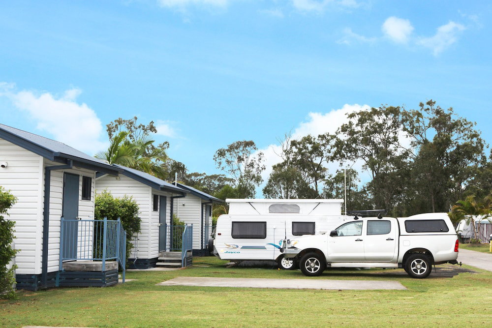 Dundowran QLD Click Find