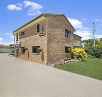 Golden Beach Motor Inn - Click Find