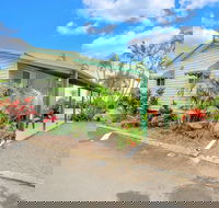 BIG4 Cane Village Holiday Park - Click Find